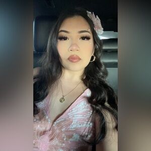 Meet your Posher, Samara